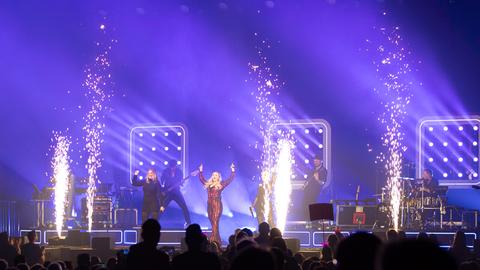 Beatrice Egli auf der Bühne in Frankfurt