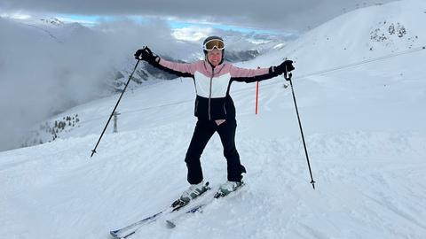 Britta Lohmann auf der Skipiste