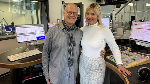 Britta Wiegand und Hermann Hillebrand im Studio