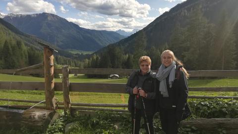 Isabeau Kunter (22) aus Karben nominiert Annemarie, Annemarie und Willy (72, 74 und 72) aus Wachenbuchen und Offenbach