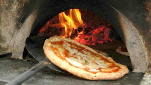 Pizza Napoletana im Backofen