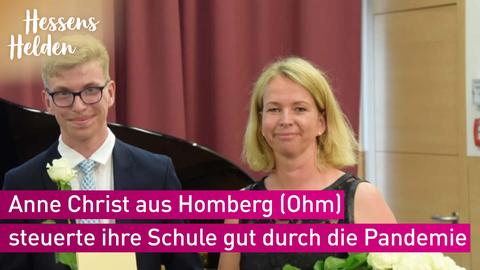 Luca-Alexander Möller und Anne Christ beim Schulabschluss