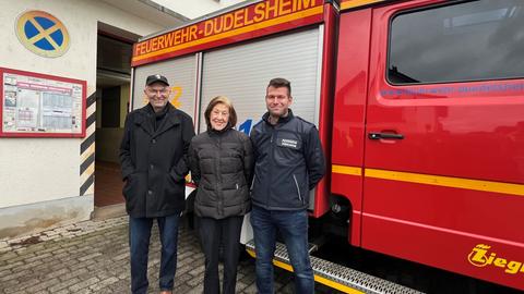 Hessens Helden 2024 - Wilfried Molz, seine Frau, Jens Klitsch (stellv. Wehrführer)